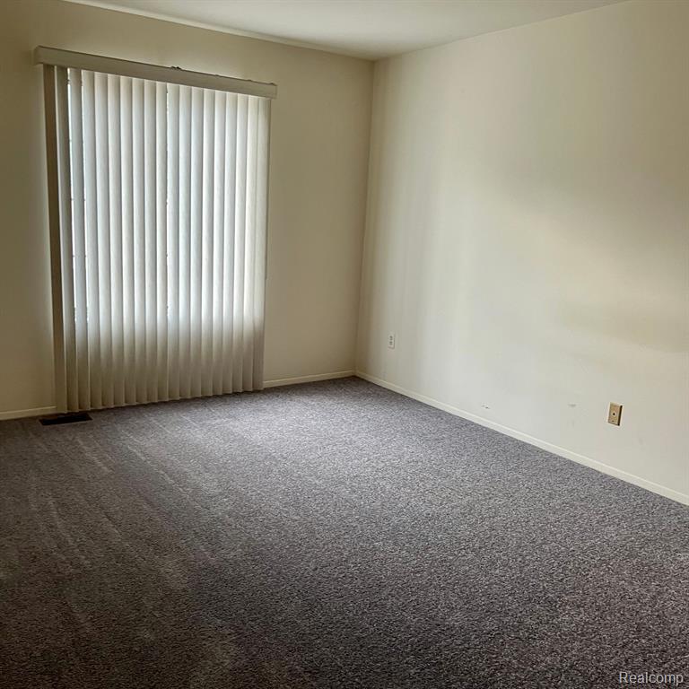 42486 Saratoga Road Canton, MI 48187 - Photo 6 of 17