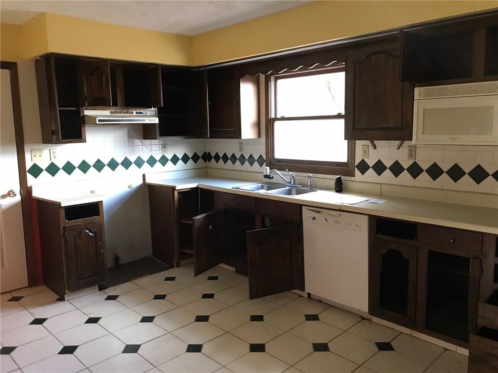 4529 Hopewell Heights Road South Heights, PA 15081 - Photo 5 of 10 Gallery Image 5