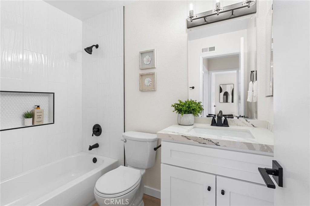 1738 North Cedar Glen Drive, Unit B Anaheim, CA 92807 - Photo 16 of 37