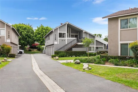 $569,900 | 1738 North Cedar Glen Drive, Unit B, Anaheim, CA 92807