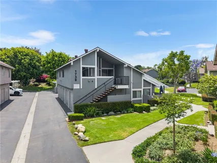$569,900 | 1738 North Cedar Glen Drive, Unit B, Anaheim, CA 92807