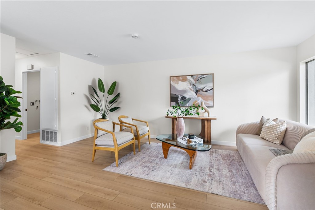 1738 North Cedar Glen Drive, Unit B Anaheim, CA 92807 - Photo 4 of 37