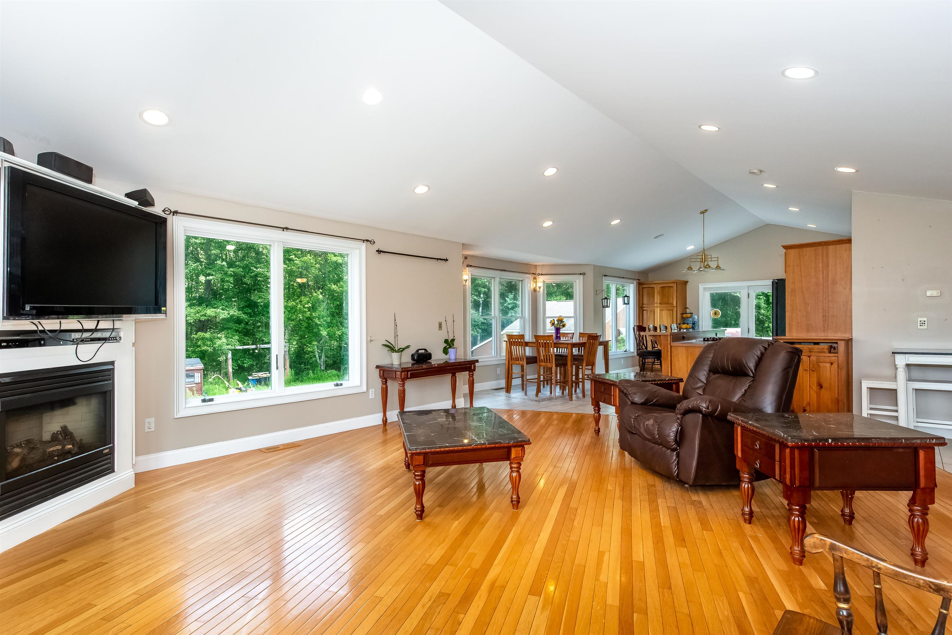 30 County Farm Cross Road Dover, NH 03820 - Photo 12 of 40