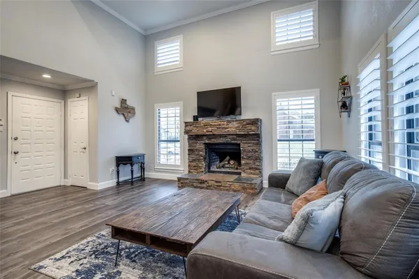 $2,800 | 1916 Cheyenne Drive, Carrollton, TX 75010
