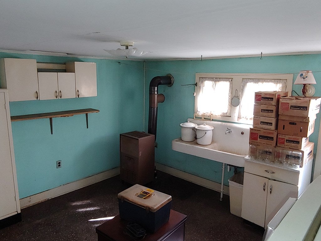 12977 Blacklog Mountain Road Mount Union, PA 17066 - Photo 34 of 38 Fishing Cottage