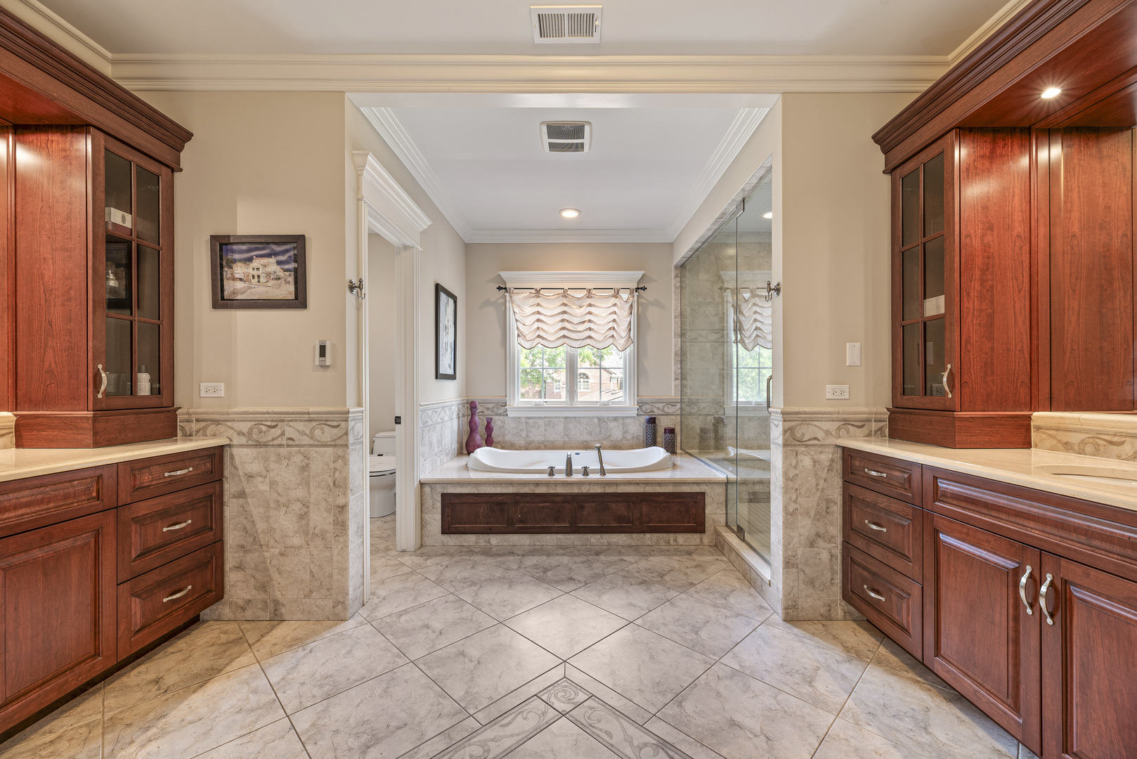 3372 Lakeside Avenue Northbrook, IL 60062 - Photo 20 of 41 a large spacious bathroom with a large tub shower and sink