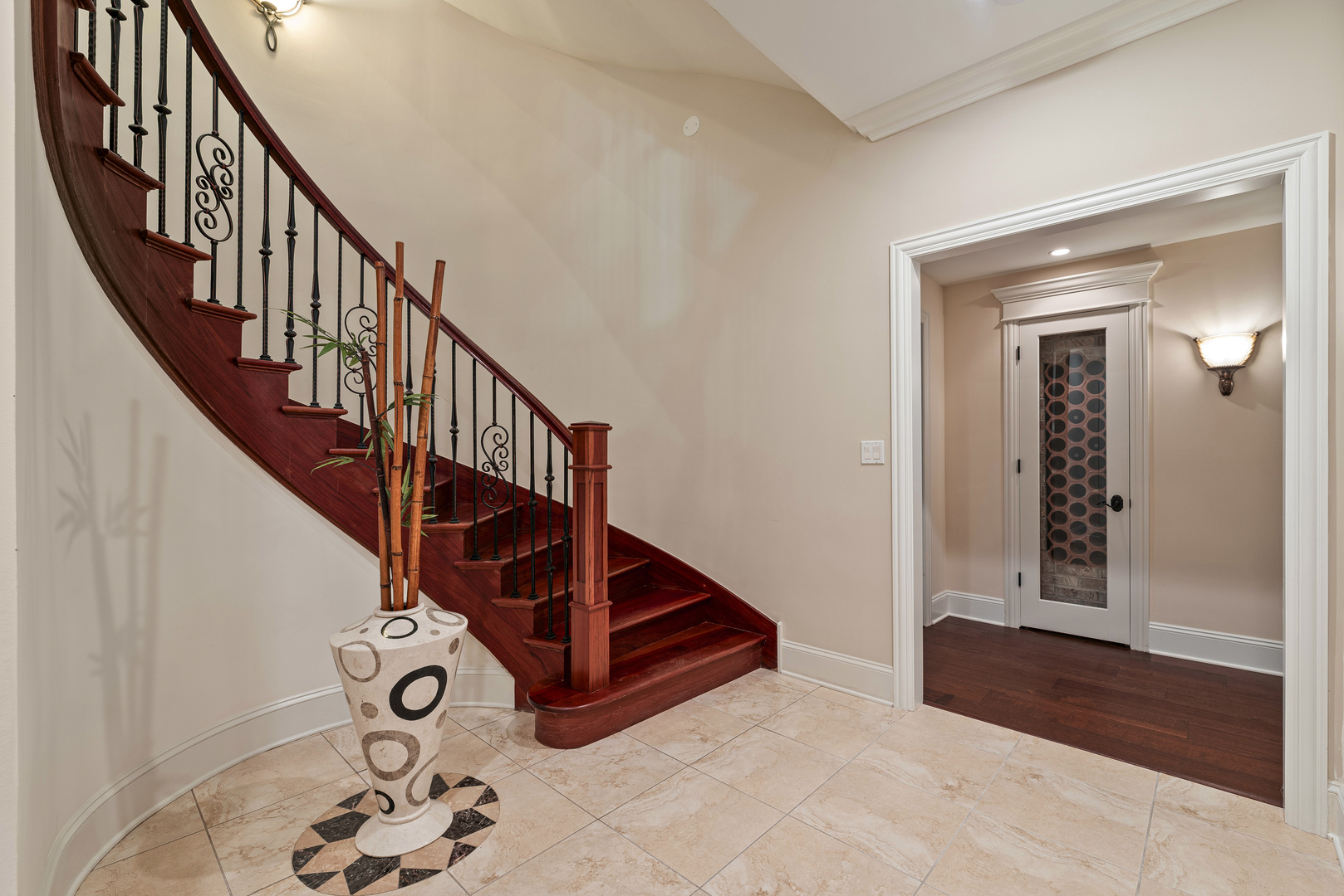 3372 Lakeside Avenue Northbrook, IL 60062 - Photo 29 of 41 a view of entryway and hall with wooden floor