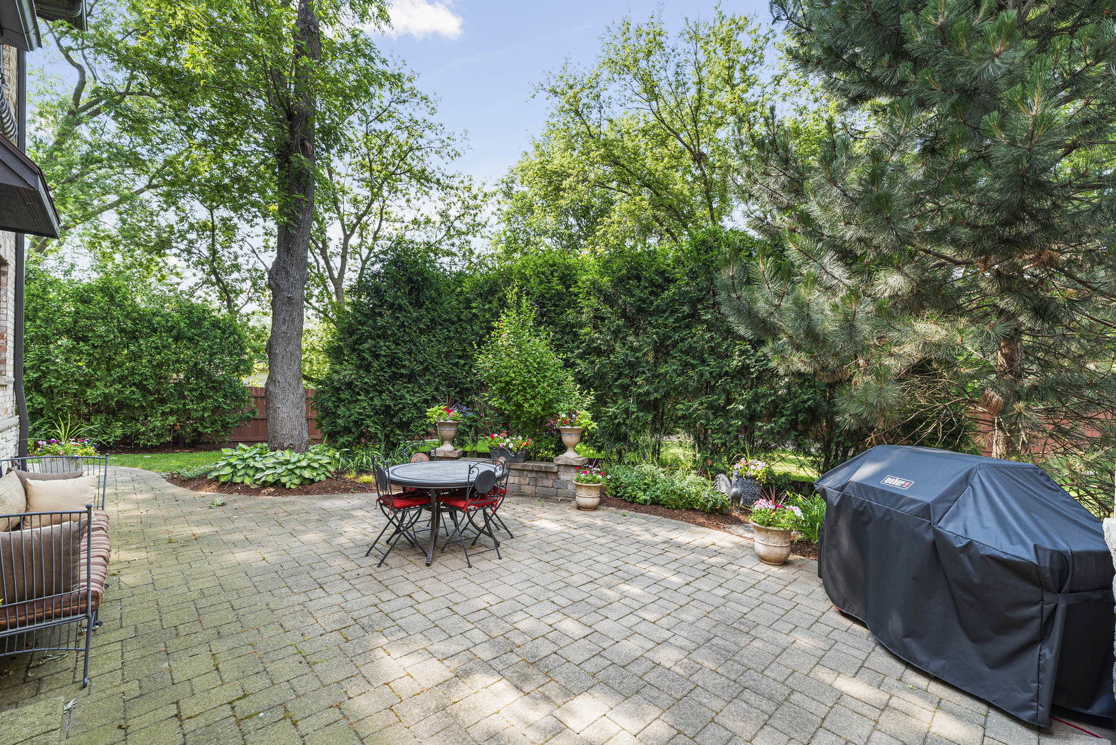 3372 Lakeside Avenue Northbrook, IL 60062 - Photo 37 of 41 a view of a backyard with furniture and garden