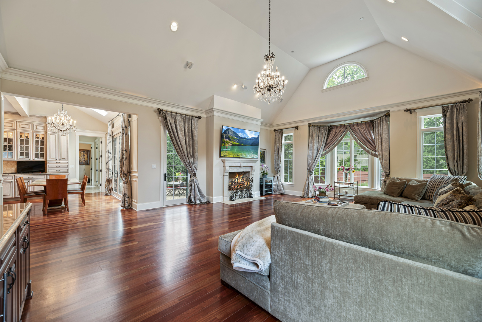 3372 Lakeside Avenue Northbrook, IL 60062 - Photo 7 of 41 a living room with furniture large window and wooden floor