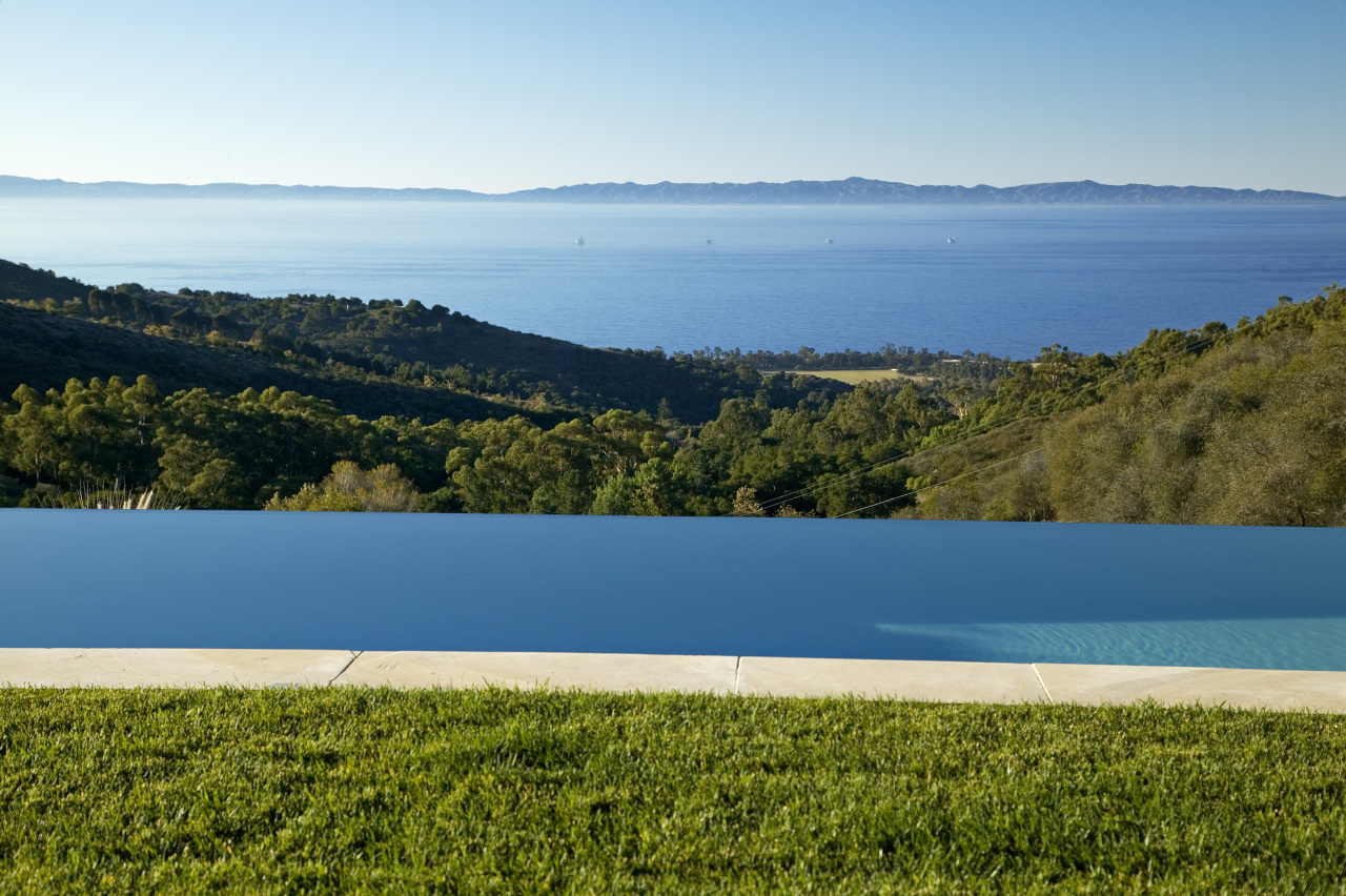 891 Toro Canyon Road Montecito, CA 93108 - Photo 9 of 11 a view of an ocean