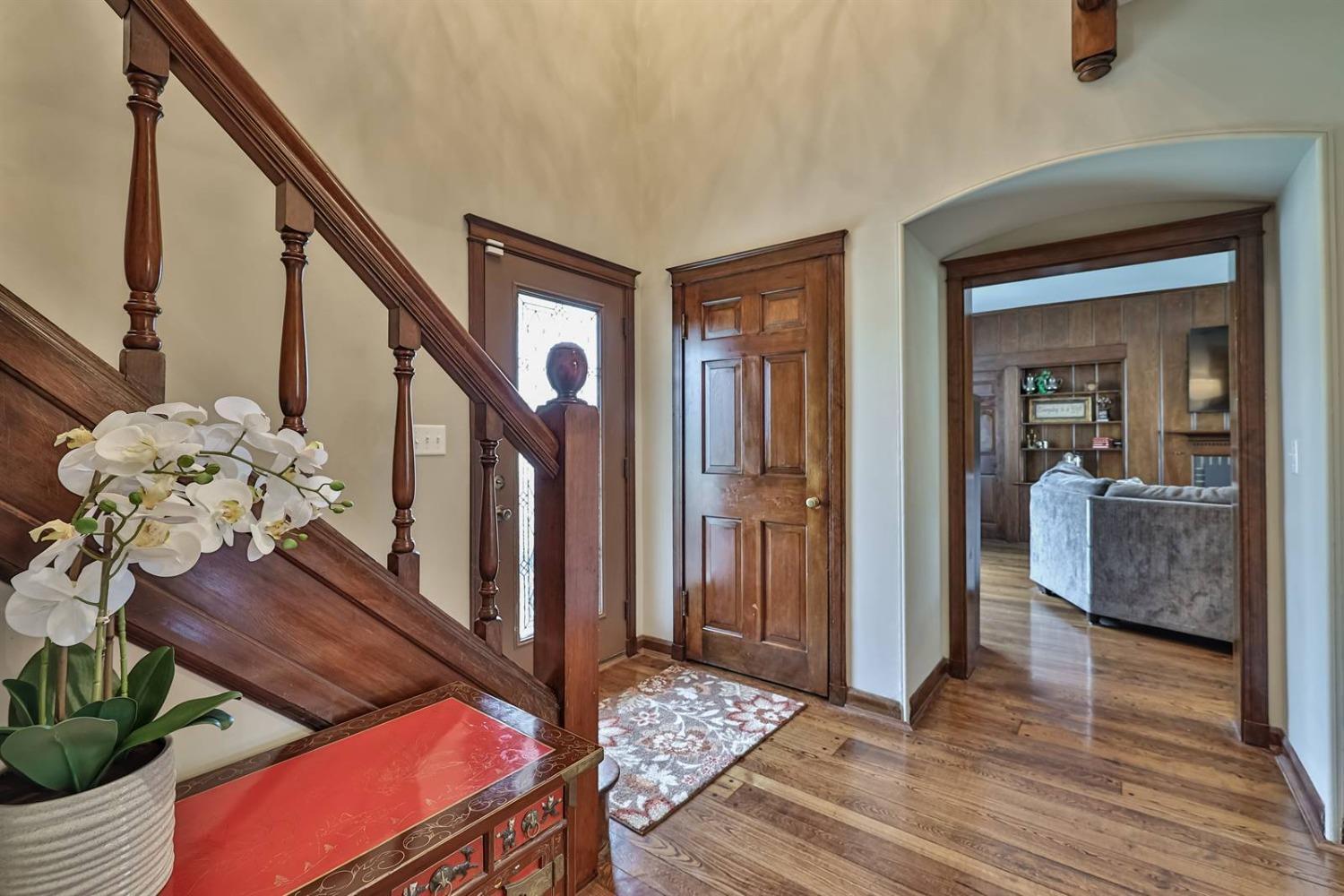 713 Reily Road Wyoming, OH 45215 - Photo 8 of 50