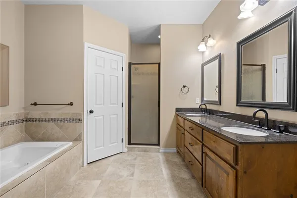 $425,000 | 525 Oak Tree Lane, Franklin, TX 77856