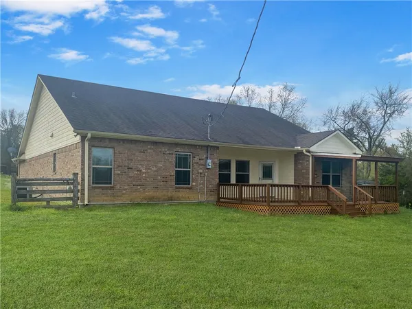 $425,000 | 525 Oak Tree Lane, Franklin, TX 77856