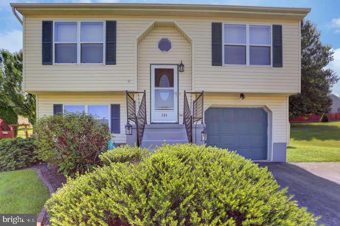 280 Edinburgh Road York, PA 17406 - Photo 1 of 38 Gallery Image 1