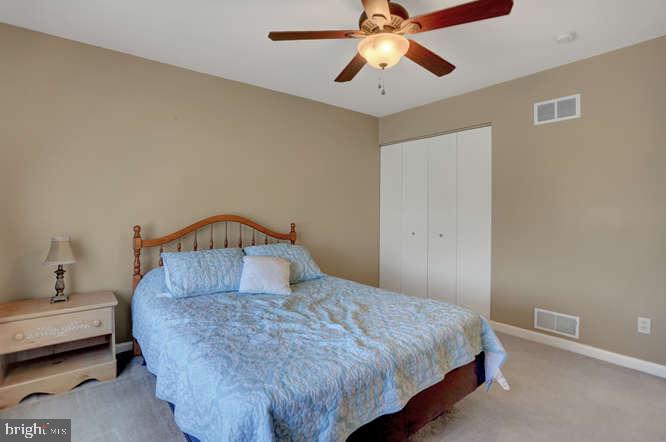 280 Edinburgh Road York, PA 17406 - Photo 13 of 38 Gallery Image 13