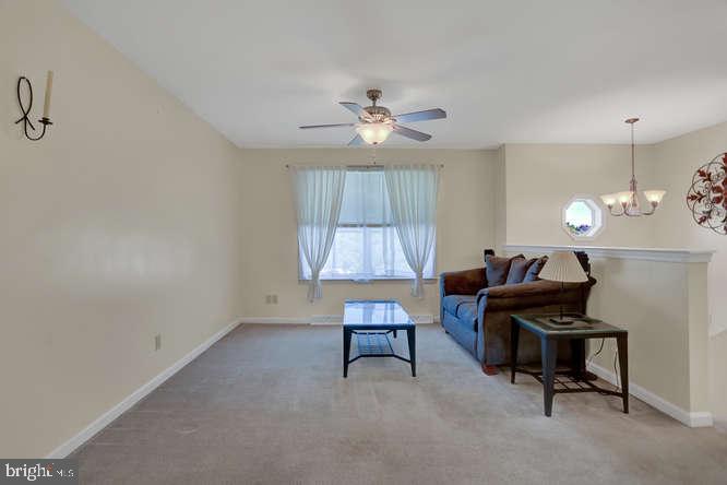 280 Edinburgh Road York, PA 17406 - Photo 6 of 38 Gallery Image 6