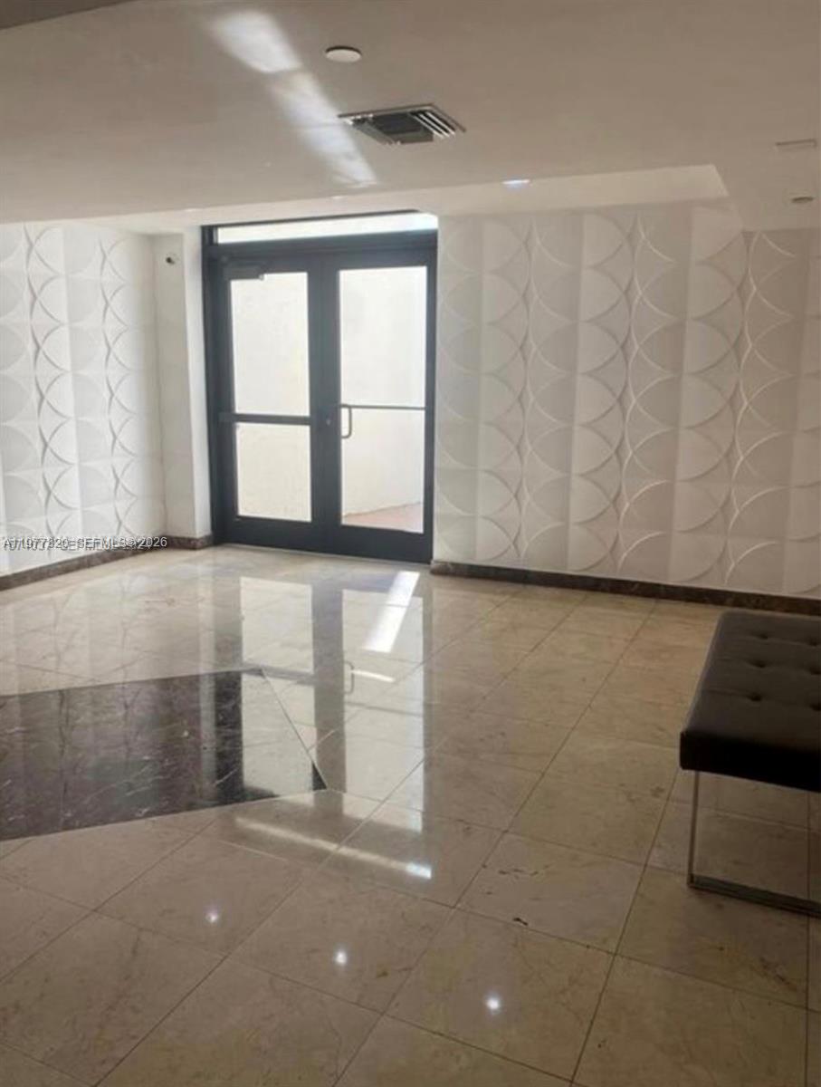 16909 North Bay Road, Unit 915 Sunny Isles Beach, FL 33160 - Photo 11 of 12