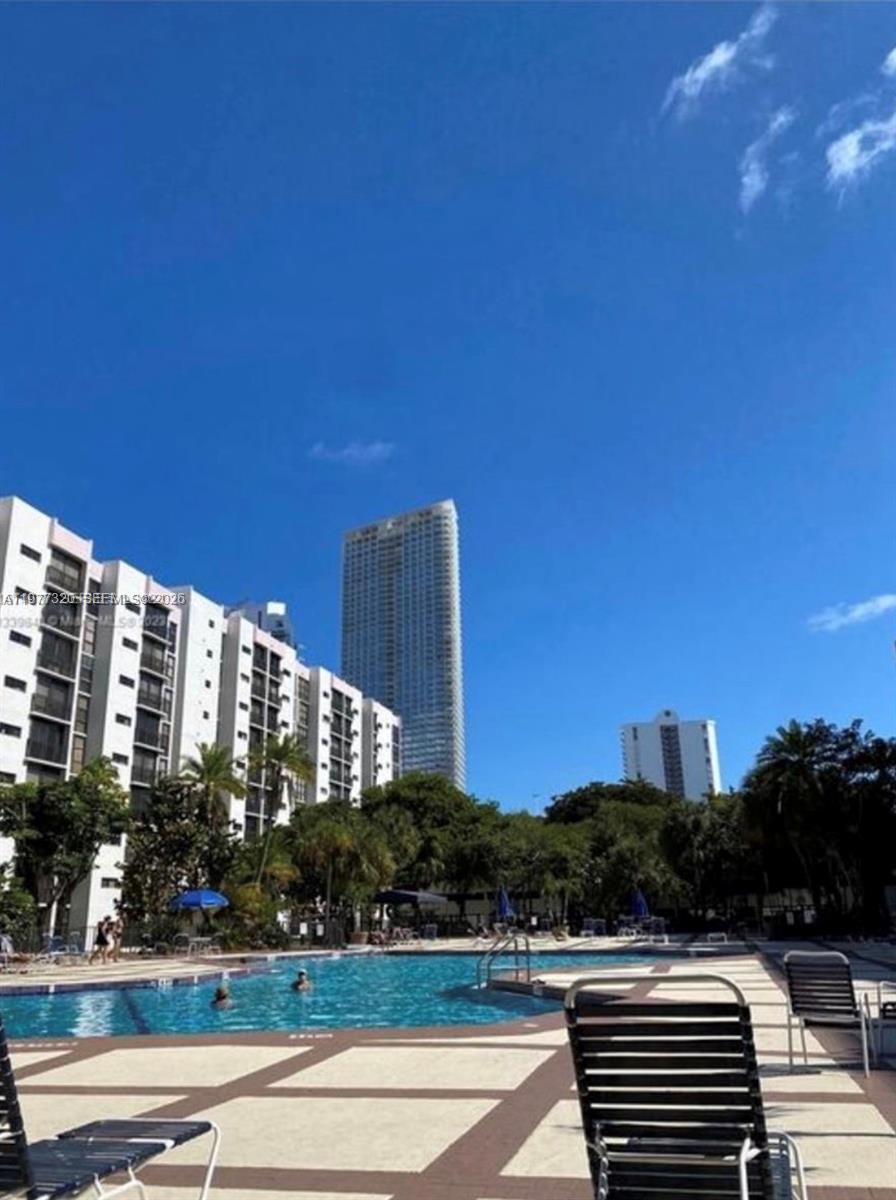 16909 North Bay Road, Unit 915 Sunny Isles Beach, FL 33160 - Photo 12 of 12