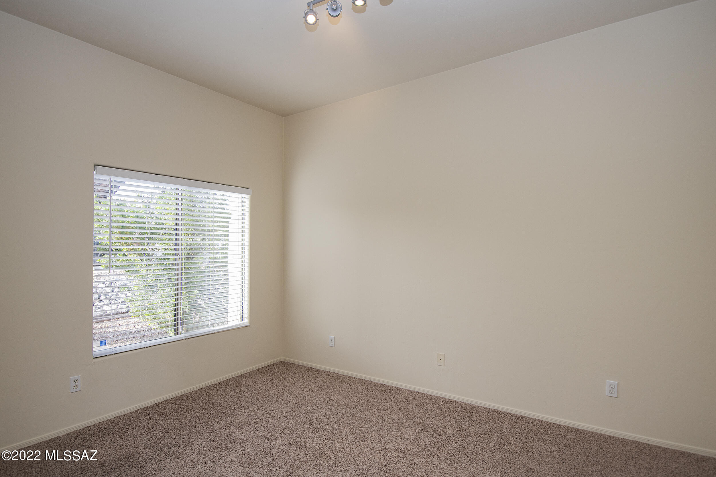 552 Pyramid Point Court Tucson, AZ 85737 - Photo 7 of 28