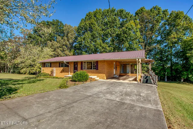 $324,900 | 360 Church Street, Decatur, TN 37322