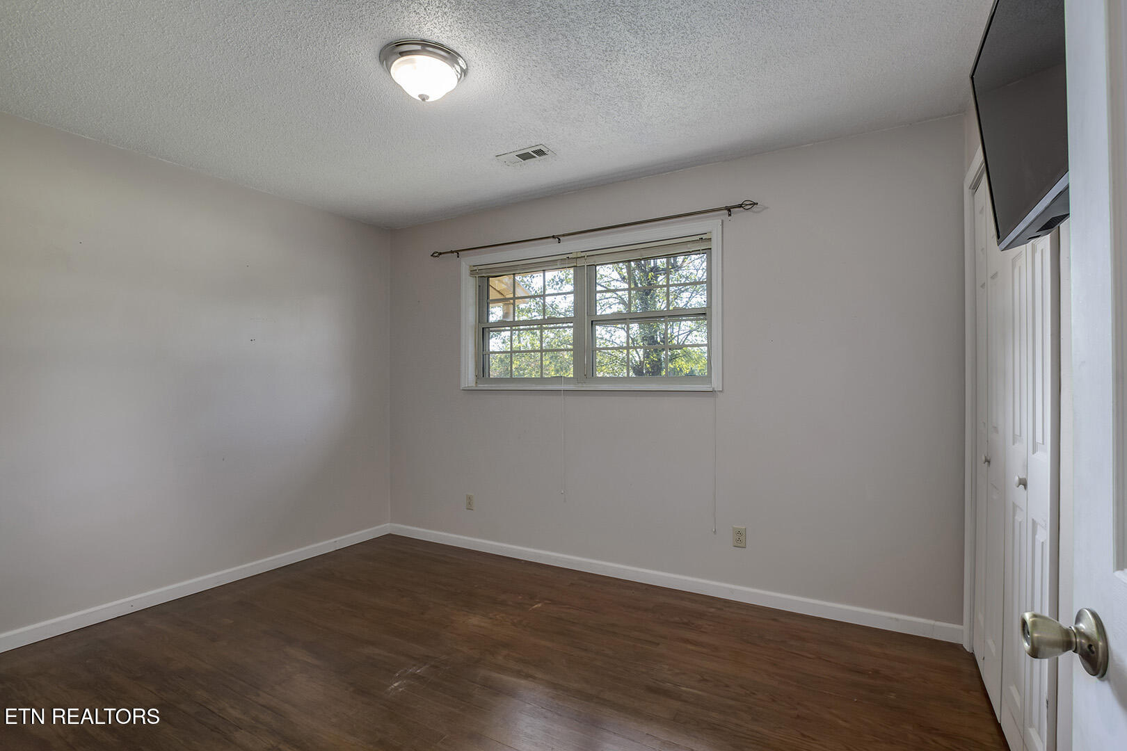 360 Church Street Decatur, TN 37322 - Photo 27 of 60 27_ChurchLane_360_Bedroom3_01