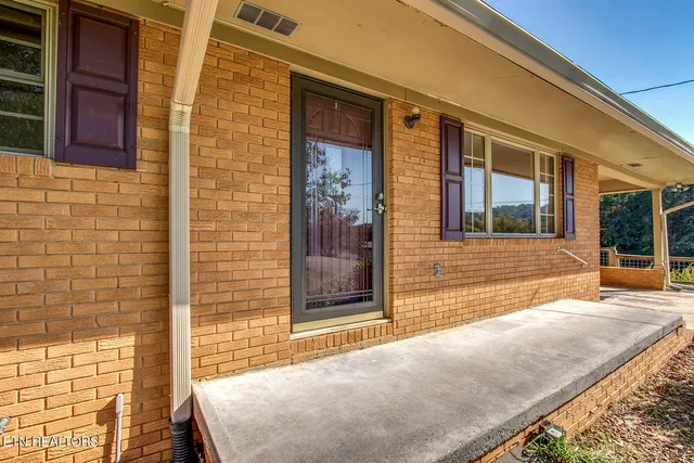 $324,900 | 360 Church Street, Decatur, TN 37322