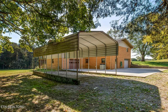 $324,900 | 360 Church Street, Decatur, TN 37322