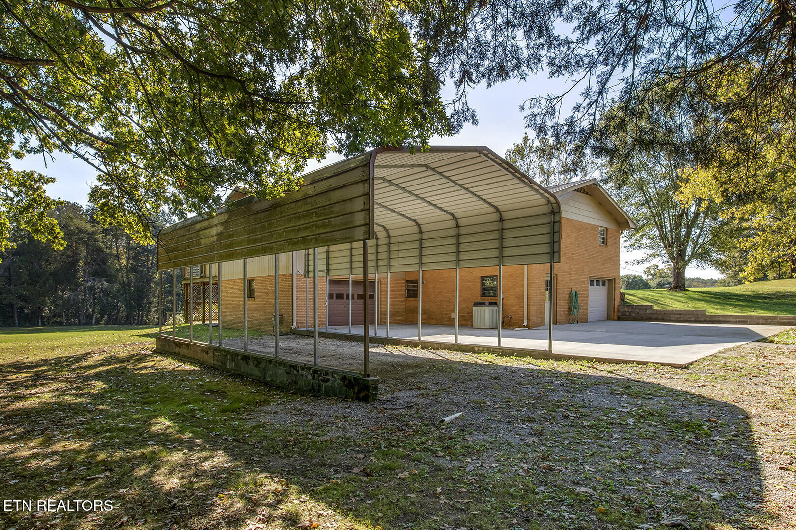 360 Church Street Decatur, TN 37322 - Photo 43 of 60 43_ChurchLane_360_RVCoveredStorage02