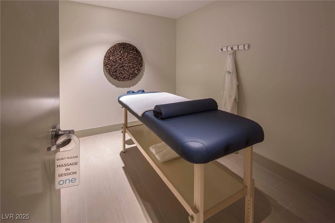 8255 South Las Vegas Boulevard, Unit 1321 Las Vegas, NV 89123 - Photo 45 of 54 Massage room