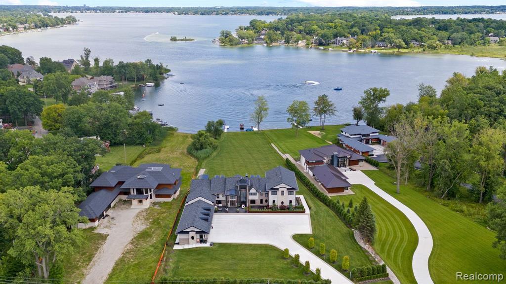 2575 Hiller Road West Bloomfield, MI 48324 - Photo 48 of 50 Gallery Image 48