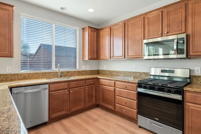 $2,300 | 7377 Horizon Rock Avenue, Las Vegas, NV 89179