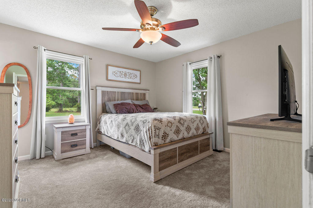 106 Jenkins Road Jacksonville, NC 28540 - Photo 11 of 24 IMG_4139