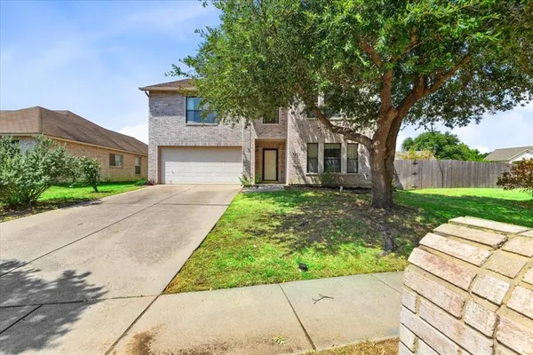 $429,900 | 5253 Chessie Circle, Haltom City, TX 76137