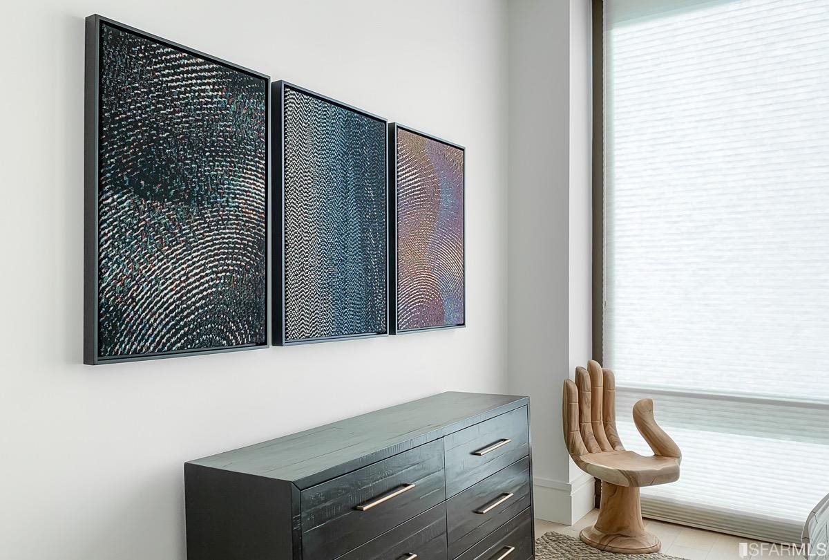 288 Pacific Avenue, Unit 2H San Francisco, CA 94111 - Photo 13 of 34 a bathroom with a sink and a mirror