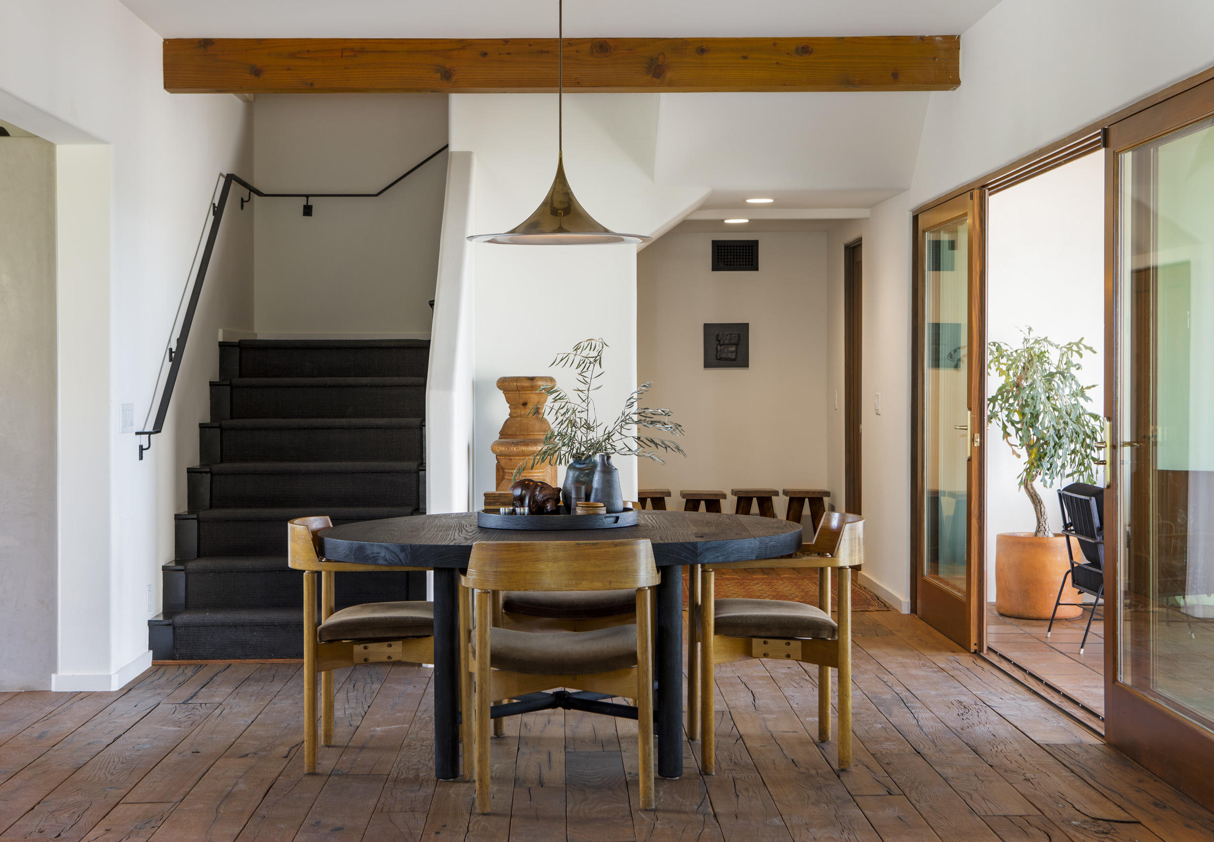 12980 Ojai Road Santa Paula, CA 93060 - Photo 14 of 32 a dining room with furniture and window