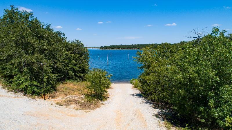 411 Mountainview Court Sunset, TX 76270 - Photo 27 of 35 boat ramp to Amon Carter Lake