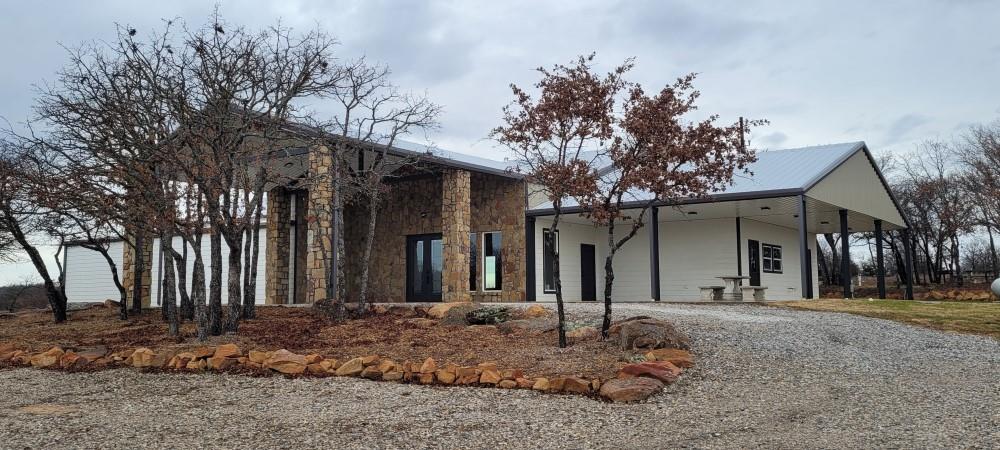 411 Mountainview Court Sunset, TX 76270 - Photo 9 of 25 club house