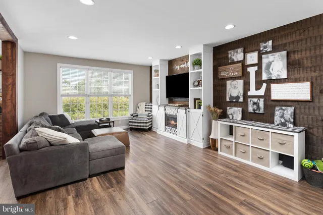 $777,500 | 31 Fenton Lane, Chesterfield, NJ 08515