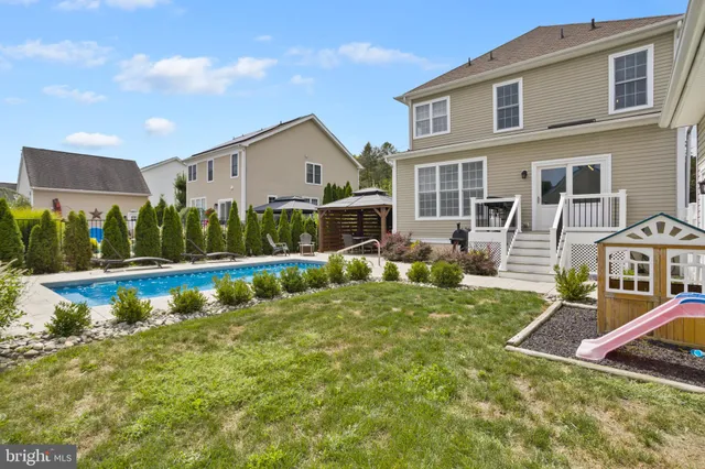 $777,500 | 31 Fenton Lane, Chesterfield, NJ 08515