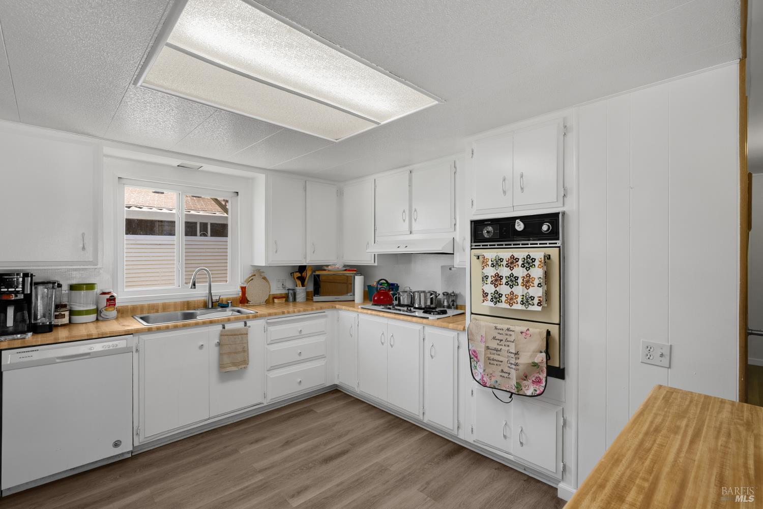 156 Westgate Circle Santa Rosa, CA 95401 - Photo 13 of 25