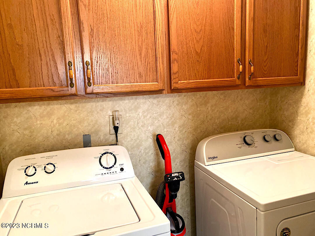 103 Pee Dee Road Aberdeen, NC 28315 - Photo 5 of 14 Laundry