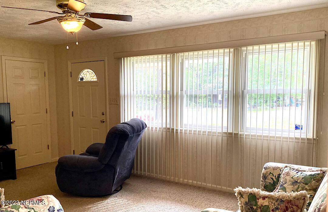 103 Pee Dee Road Aberdeen, NC 28315 - Photo 6 of 14 Living Room Picture Window