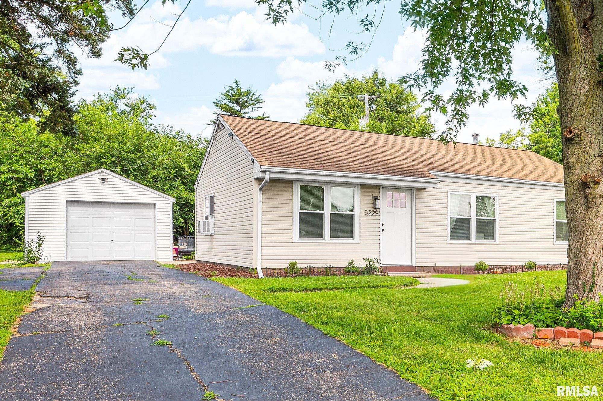 5229 North Hamilton Road Peoria, IL 61614 - Photo 19 of 23
