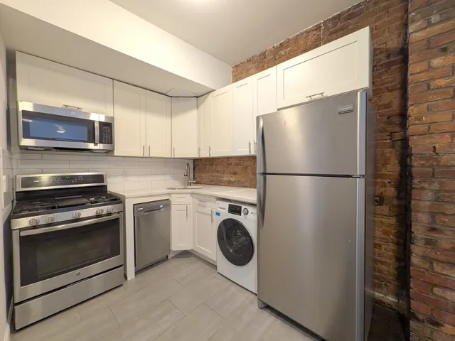 $3,200 | 313 West 29th Street, Unit A | Chelsea