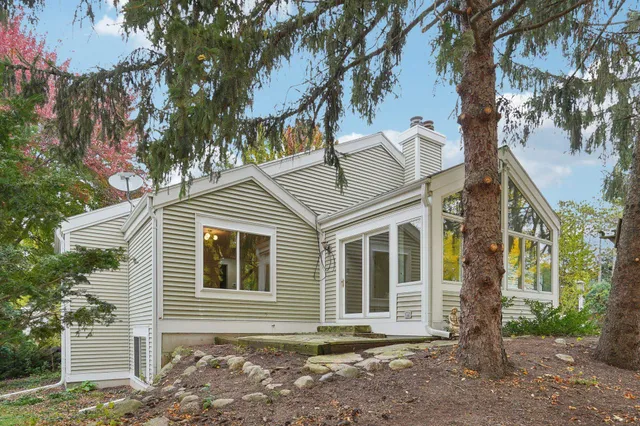 $550,000 | 7301 Cedar Creek Trail, Madison, WI 53717