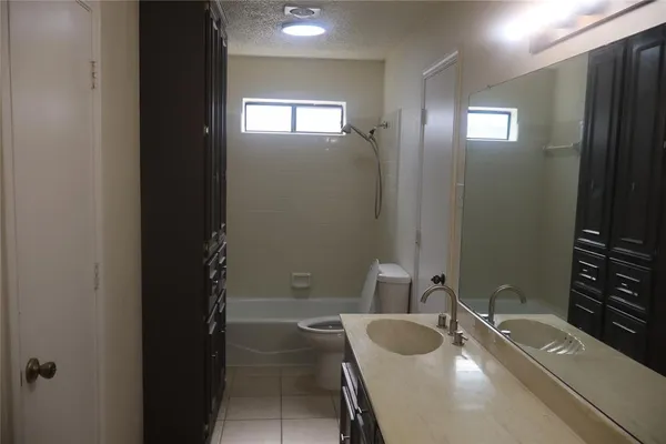 $2,295 | 808 Woodway Lane, Richardson, TX 75081