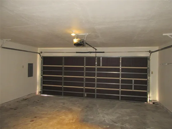 $2,295 | 808 Woodway Lane, Richardson, TX 75081