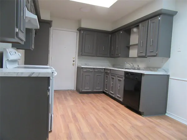 $2,295 | 808 Woodway Lane, Richardson, TX 75081