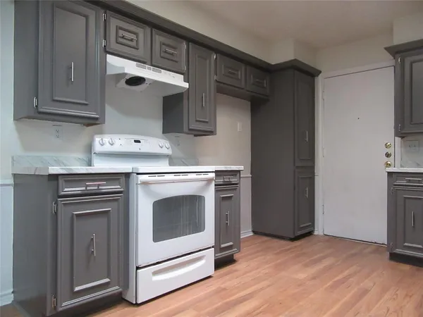 $2,295 | 808 Woodway Lane, Richardson, TX 75081