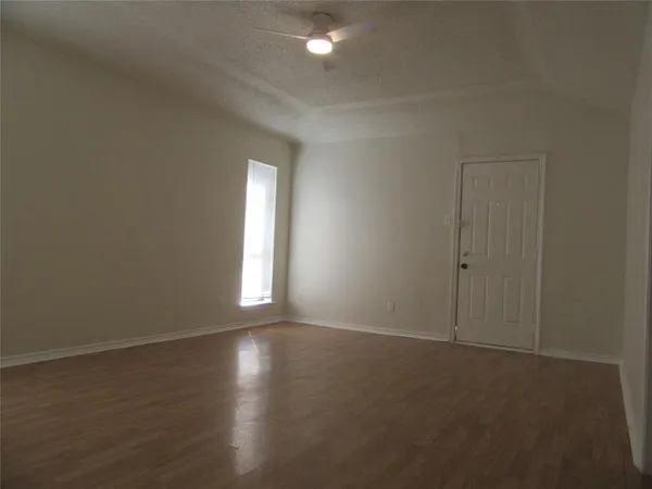 $2,295 | 808 Woodway Lane, Richardson, TX 75081